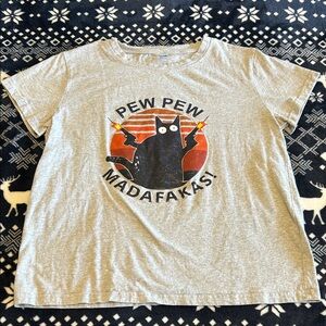 Gray Cat Graphic T-Shirt